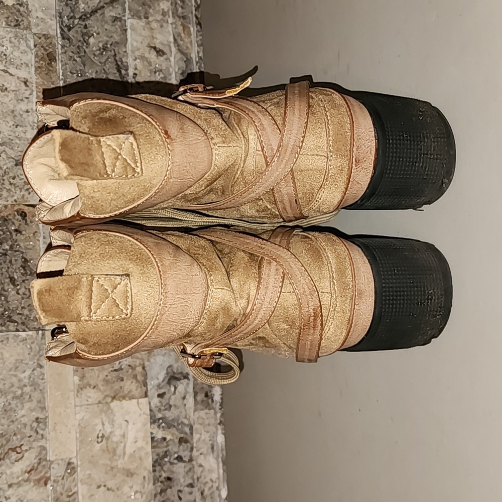 Azalea Wang Tan Boots - Picture 3 of 11